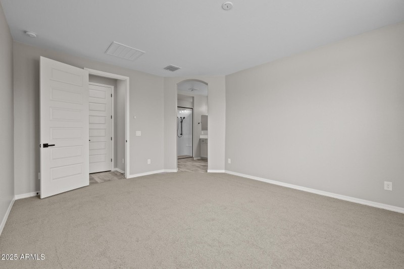 15)PRIMARY BED