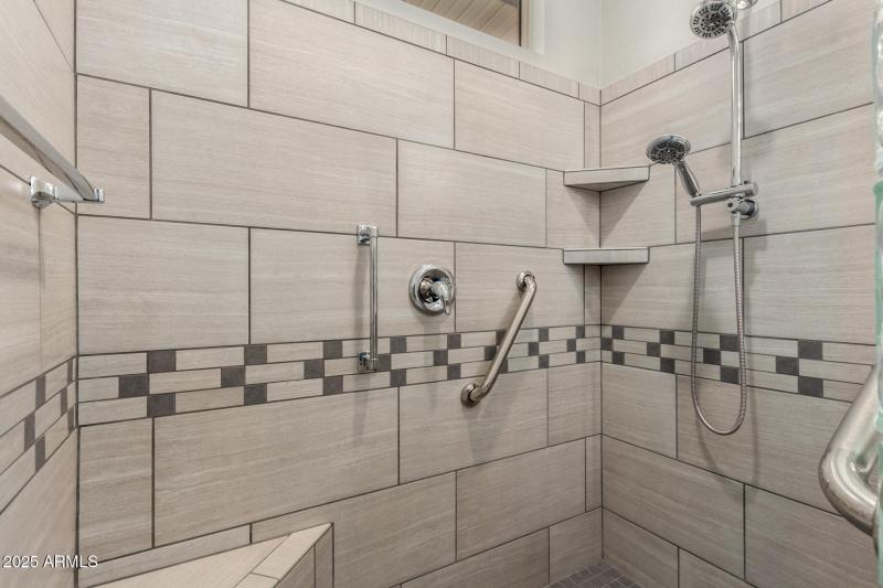 Master Bathroom (2)