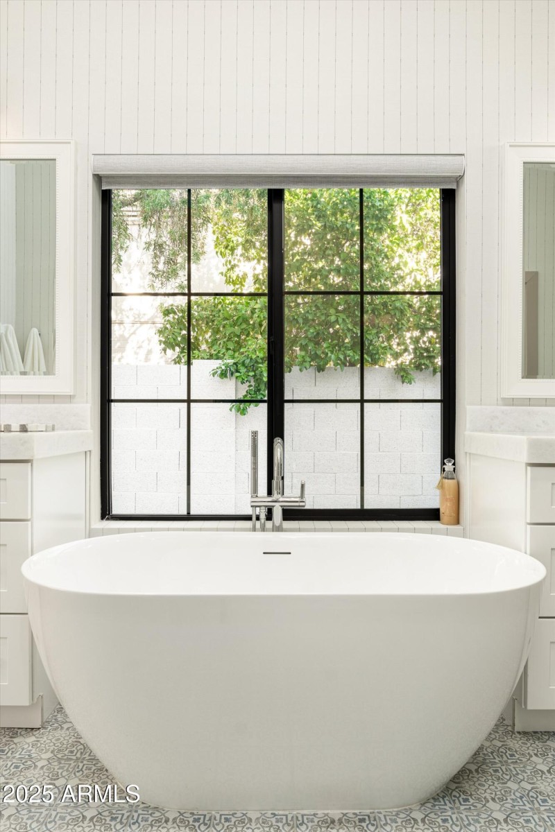 Primary Bathroom Detail