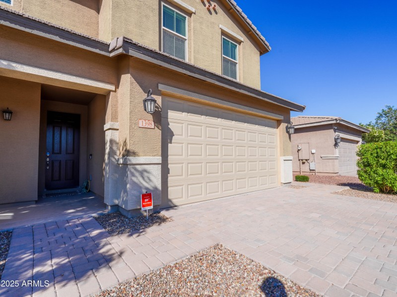 1398 W Spine Tree Ave