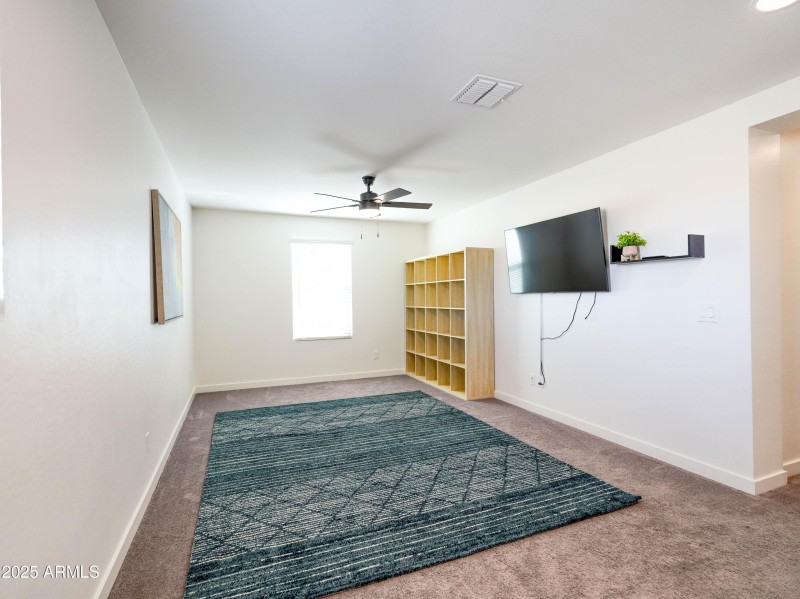 1398 W Spine Tree Ave