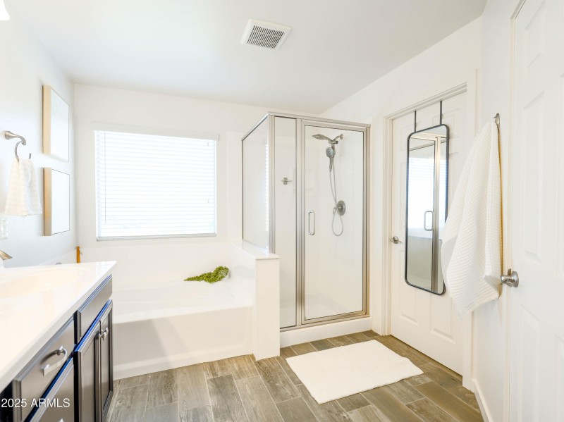 1398 W Spine Tree Ave