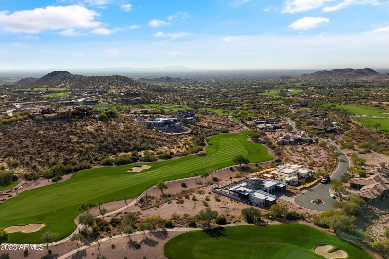 21-DJI_20231208134804_0025_D