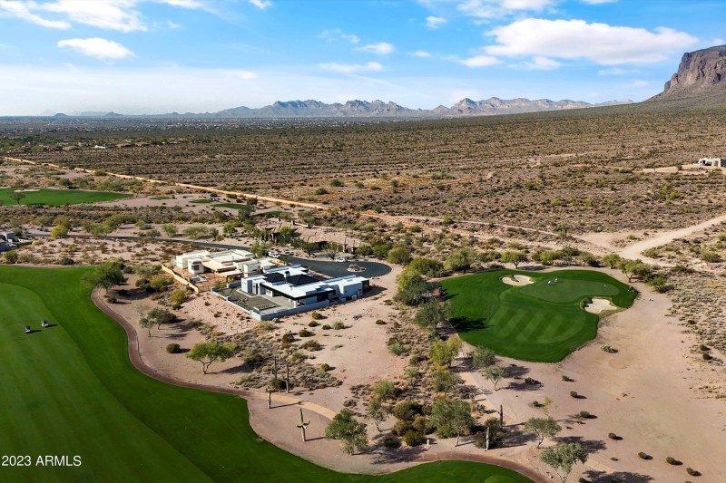 24-DJI_20231208135024_0028_D