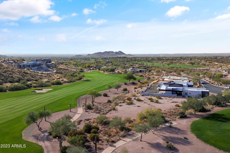 29-DJI_20231208135600_0035_D