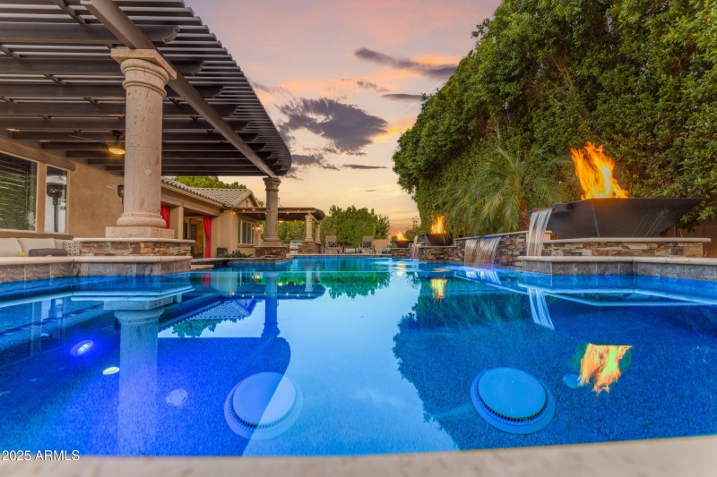 007_019_agent_sg_tw_363