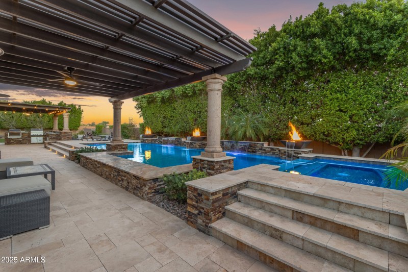 013_025_agent_sg_tw_221