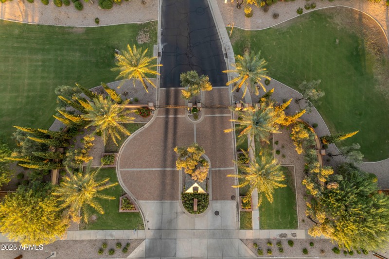 025_100_agent_sg__493