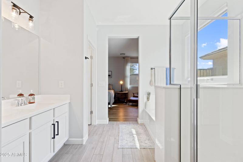 Primamry bathroom