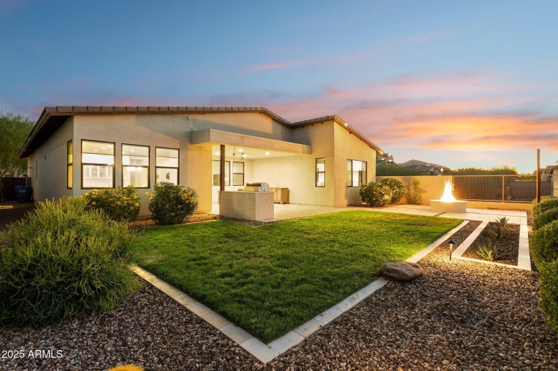 Professionally-designed rear yard