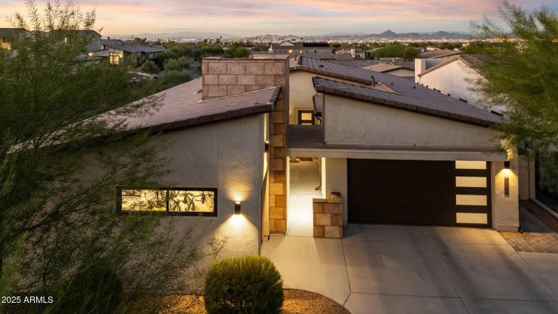 Elevated lot with city light views North