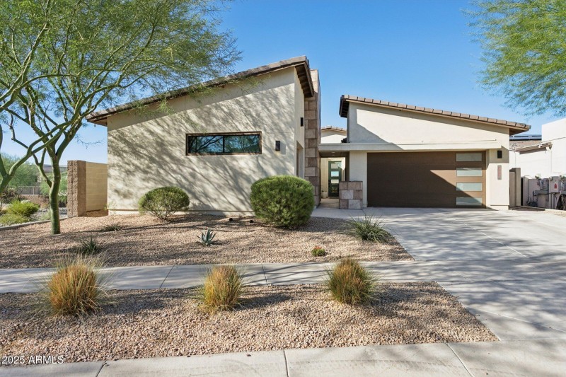 2 car garage + 1 c. garage