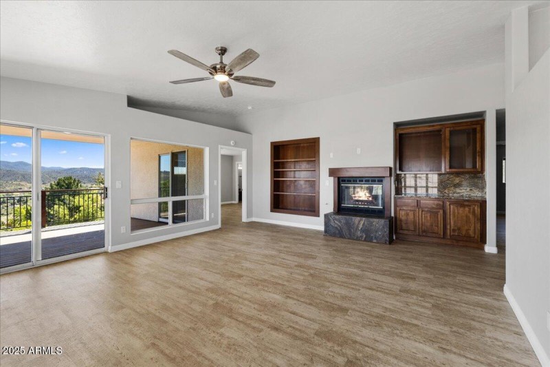 02-Living Room