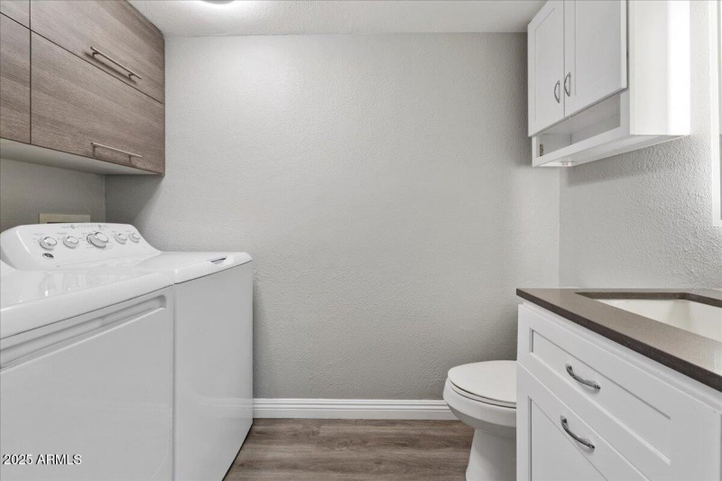 12-Bathroom 3