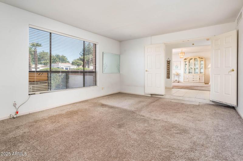 5401 E Laurel Lane