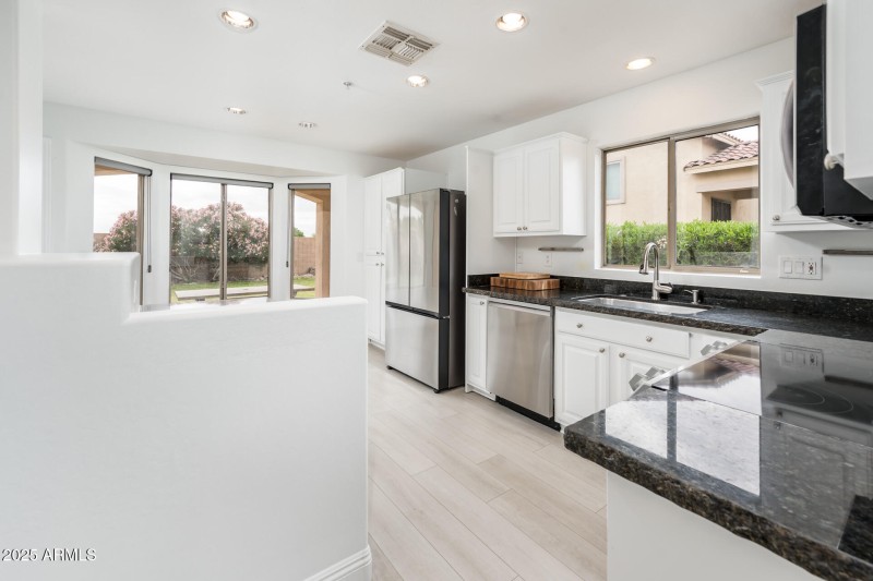 10219 E Le March Dr - MLS-20