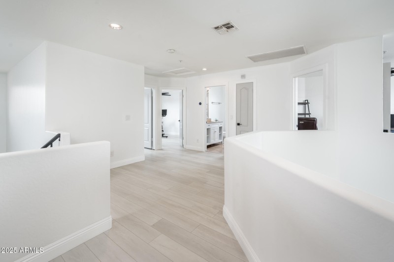 10219 E Le March Dr - MLS-25