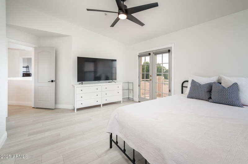 10219 E Le March Dr - MLS-27