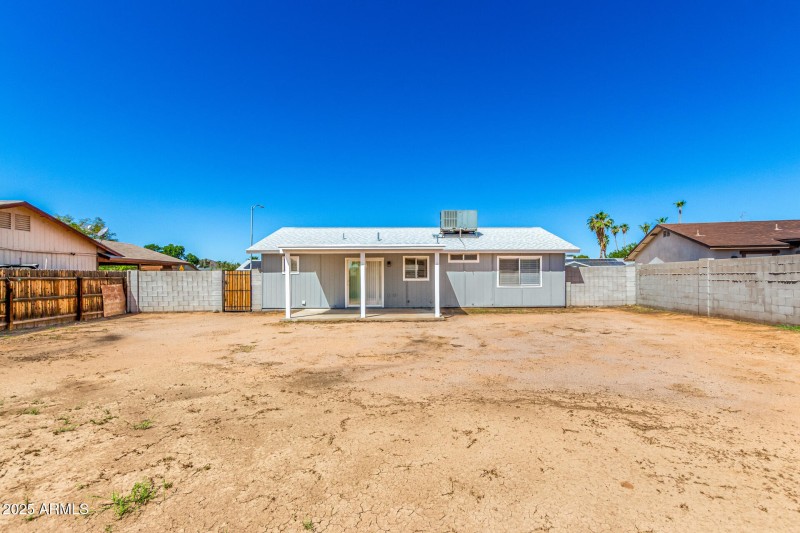 Gray-Back of House 2-Charleston