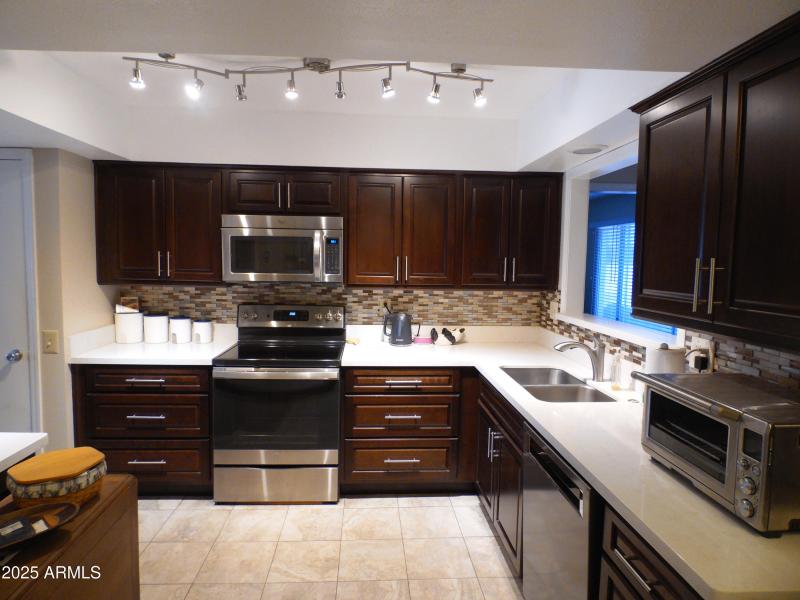 Kitchen 3