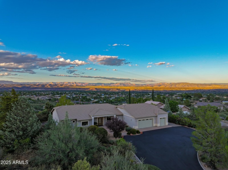 dji_fly_20250923_181512_0921_17587488960