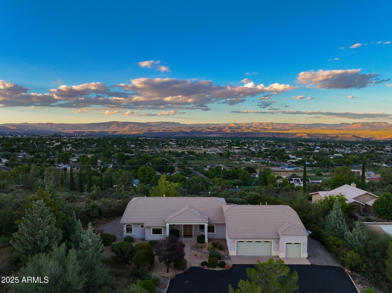 dji_fly_20250923_181522_0922_17587488958