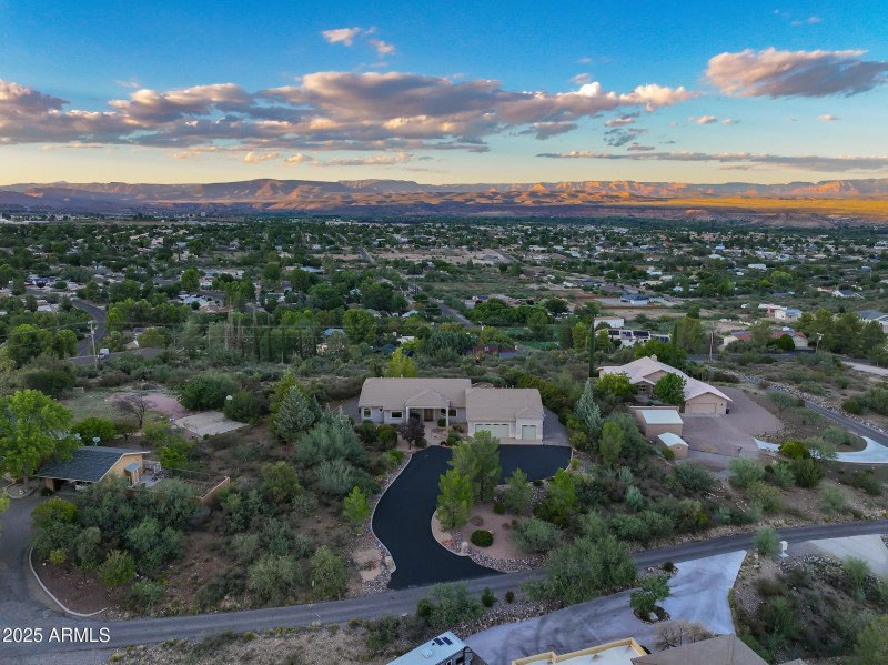 dji_fly_20250923_181602_0927_17587488941