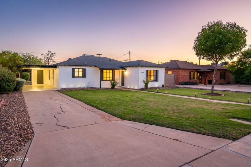 1631 W Earll Dr - MLS-9