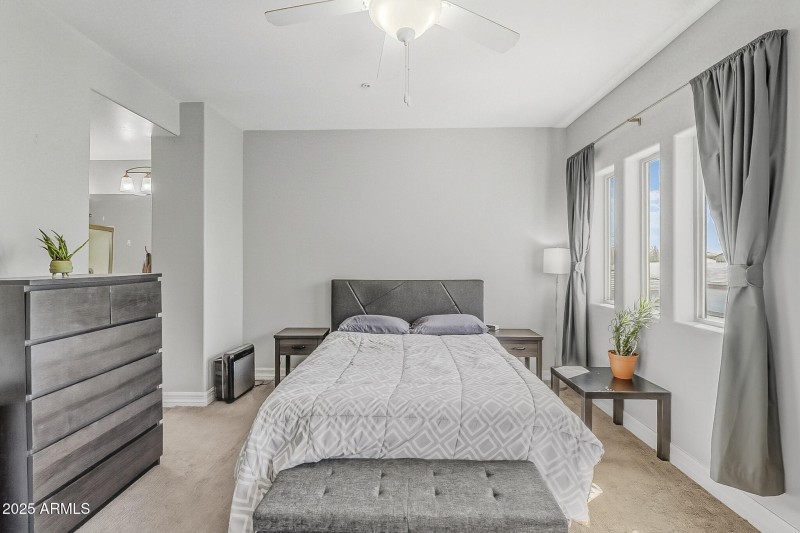 20-Main primary bedroom