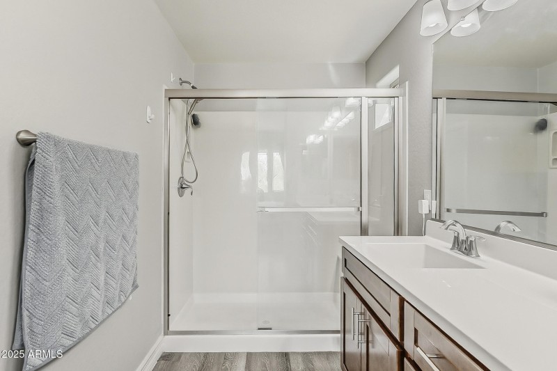 28-Main primary bathroom