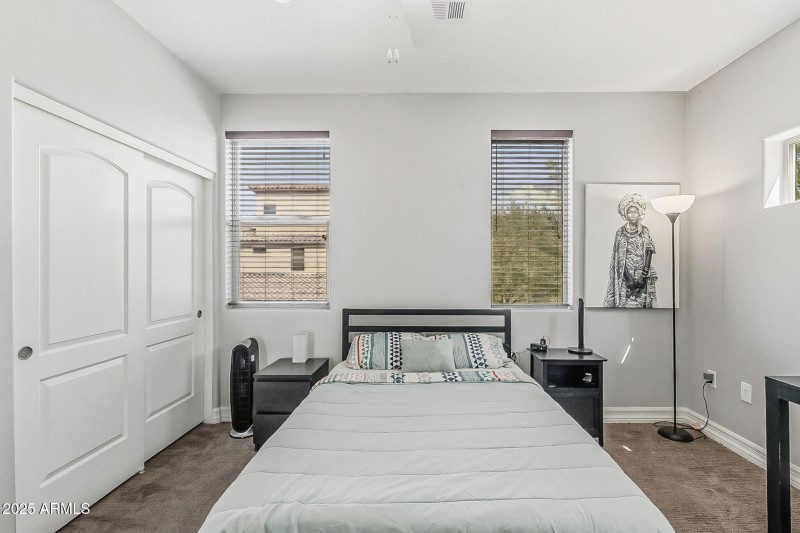 31-Second primary bedroom