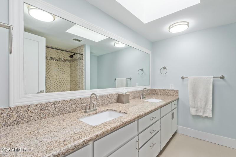 bathroom3