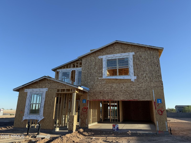 001 Front Exterior