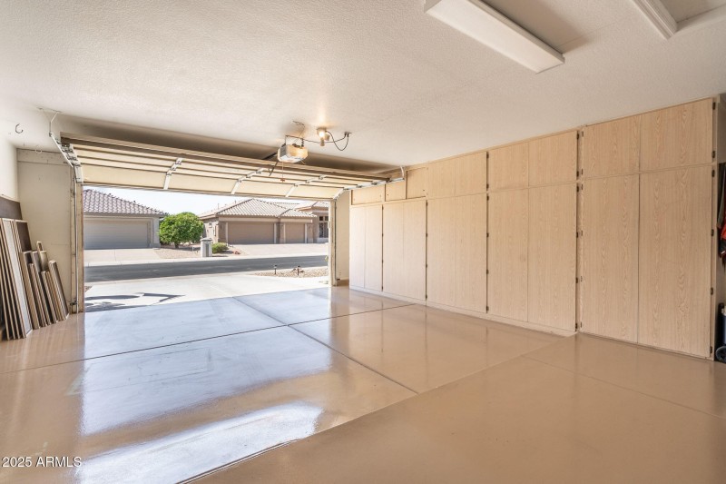 36-web-or-mls-QVB02266-HDR