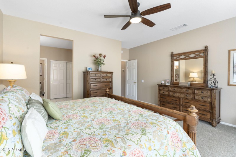 7-web-or-mls-QVB02112