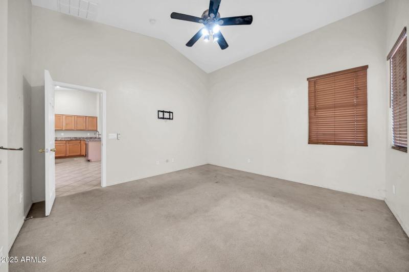 17018 W Tonbridge St-18