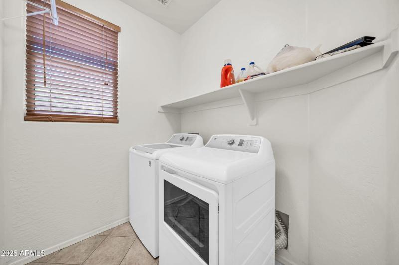 17018 W Tonbridge St-22