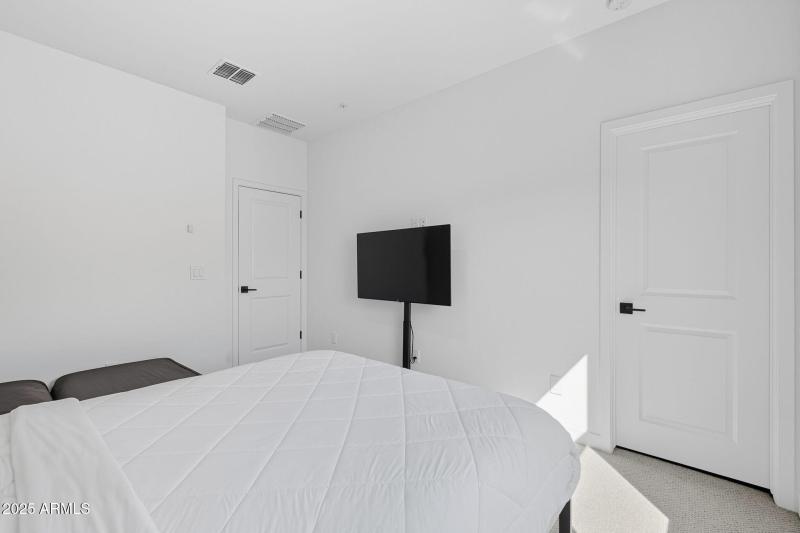 33-web-or-mls-Red-33