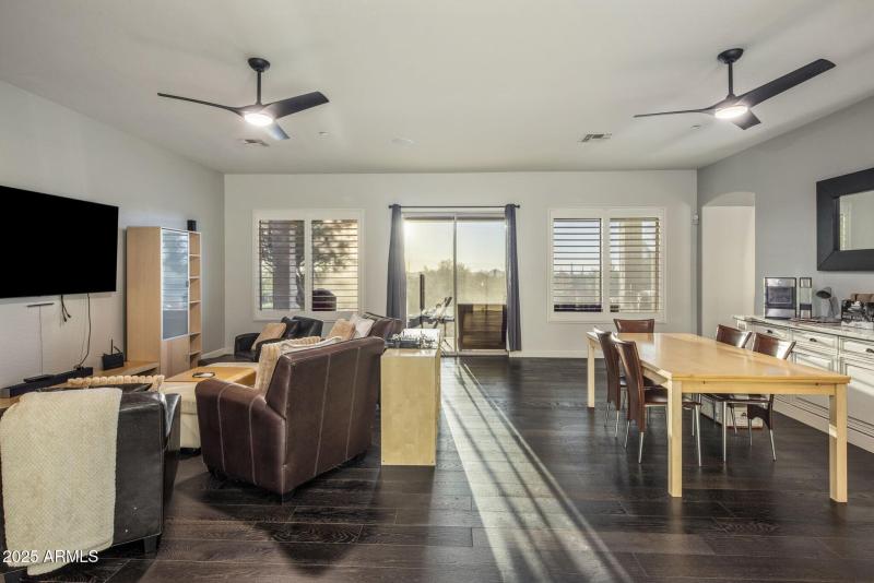 019_Formal Living Dining Areas 2