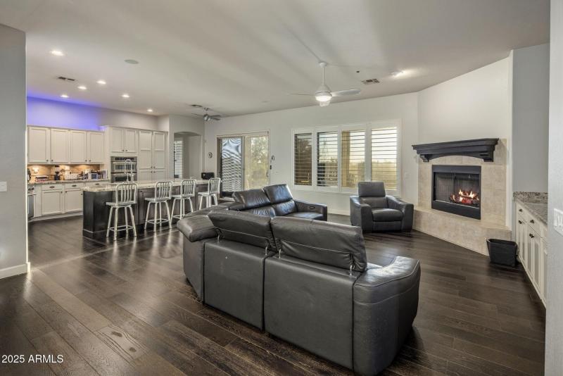 021_FamilyGreat Room