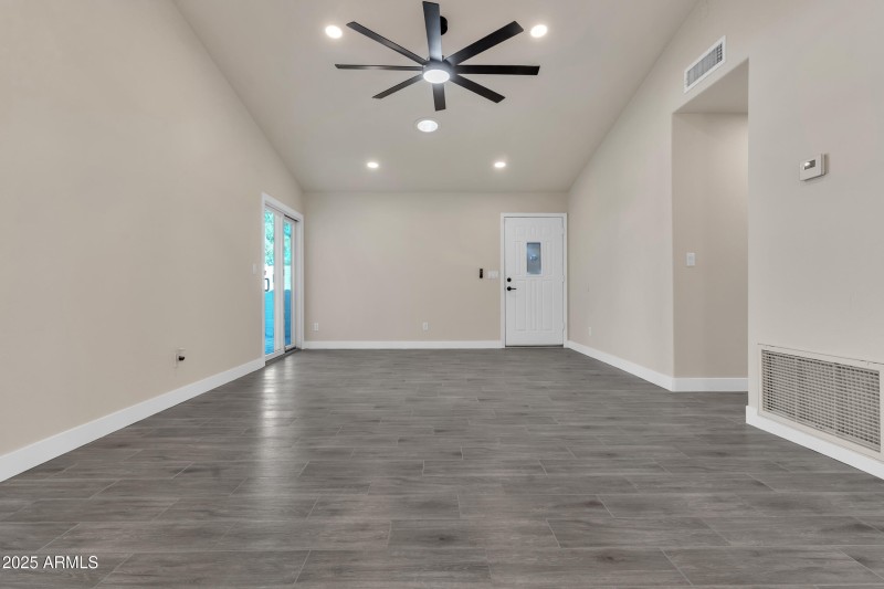 Living room 1
