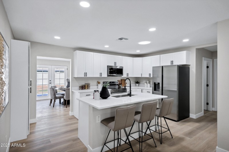 2344 W Pecos Ave-9