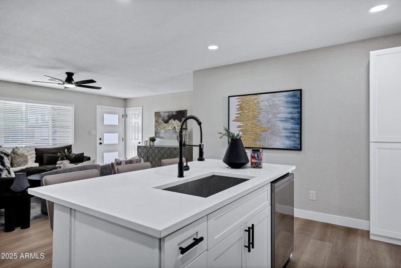 2344 W Pecos Ave-15