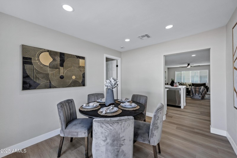 2344 W Pecos Ave-17