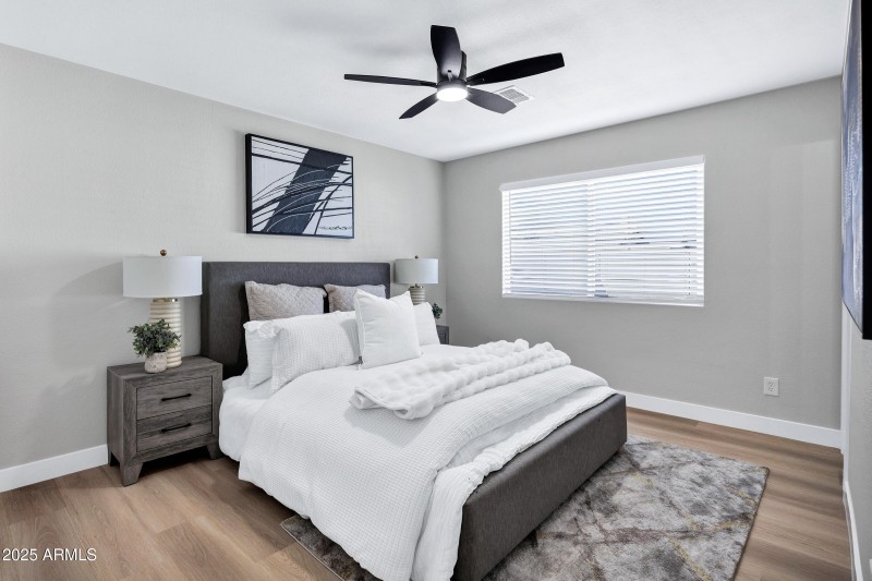 2344 W Pecos Ave-22