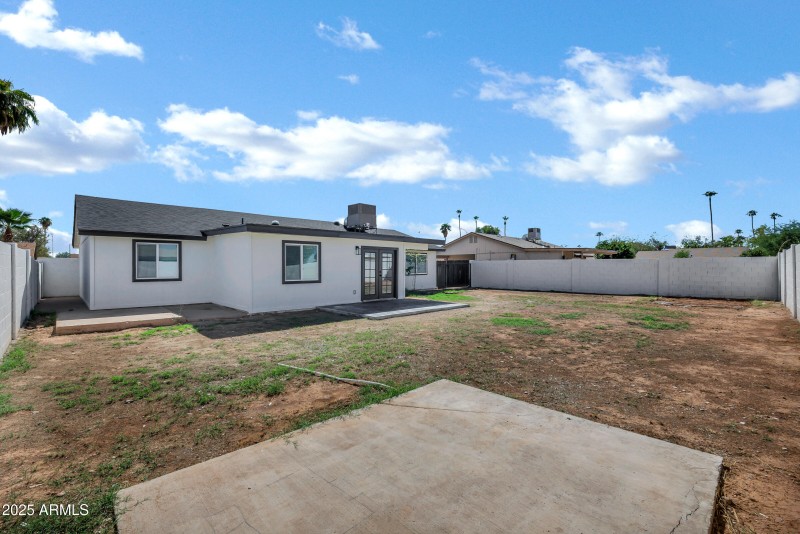 2344 W Pecos Ave-29