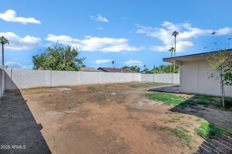 2344 W Pecos Ave-31