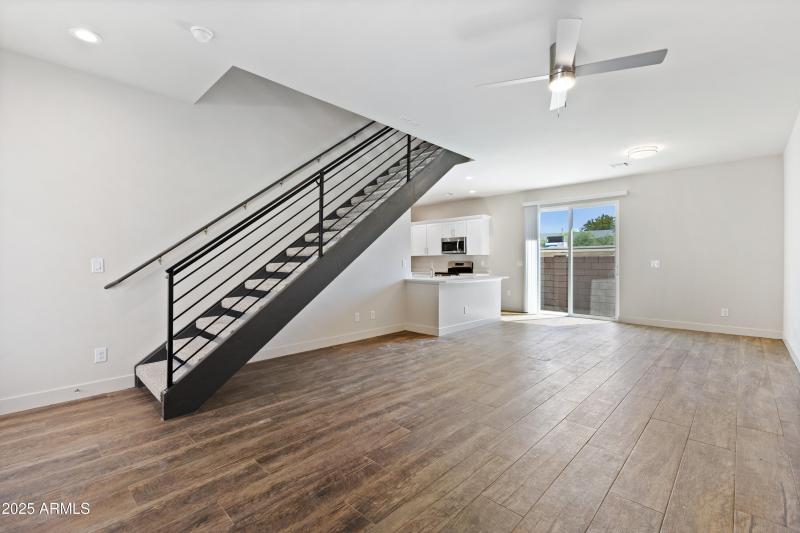 4307 N 13th Pl-6