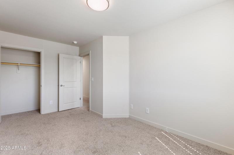 4307 N 13th Pl-20
