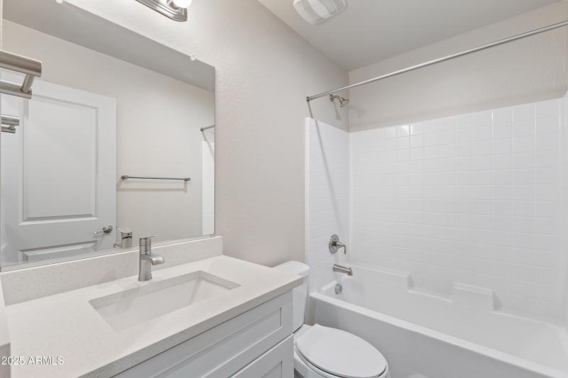 4307 N 13th Pl-22